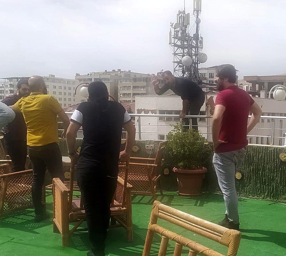 Son dakika haberleri: İntihardan polis vazgeçirdi