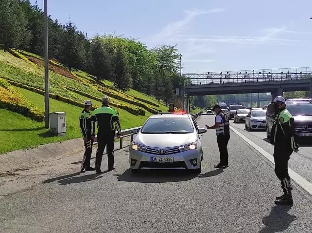 İstanbul'da çakarlı araç denetimi