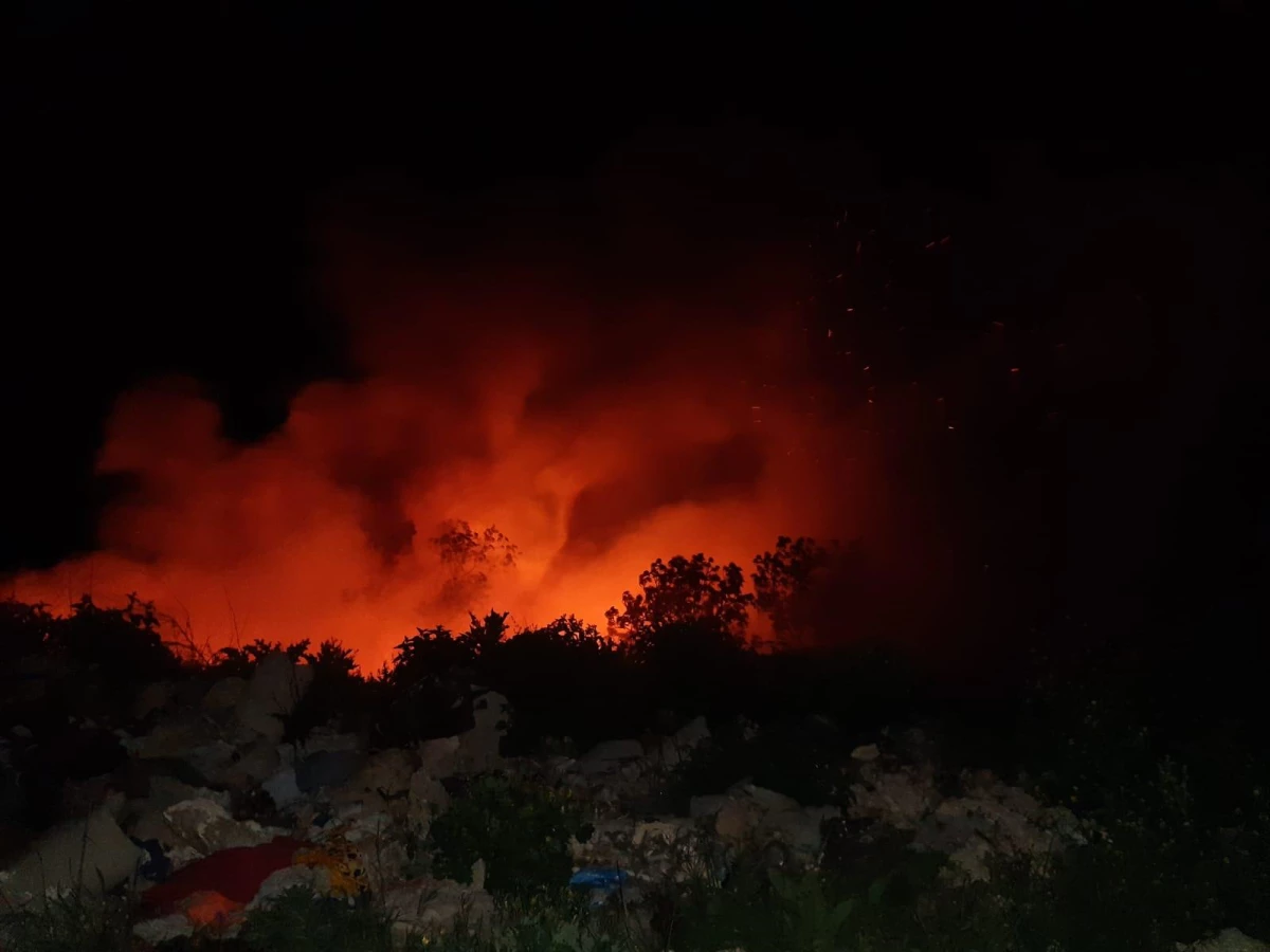 Son dakika haberleri! Kastamonu\'da çöplükte çıktıktan sonra ormana sıçrayan yangın kontrol altına alındı