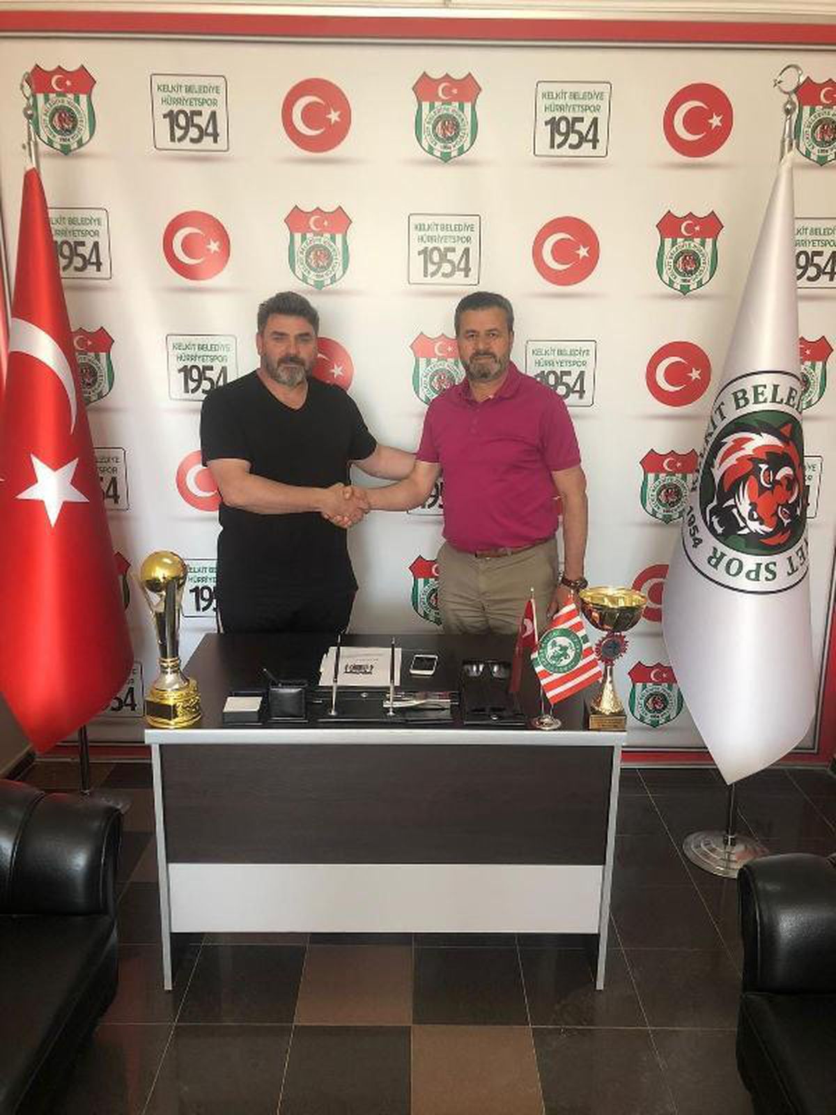Kelkit Belediyespor, teknik direktör Ulaş Ulusan ile sözleşme uzattı