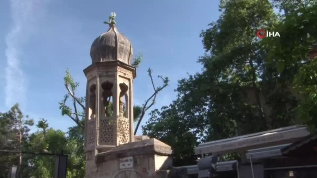 Mimar Sinan\'ın 442 yıl önce yaptığı Köprübaşı Camii tarihe meydan okuyor