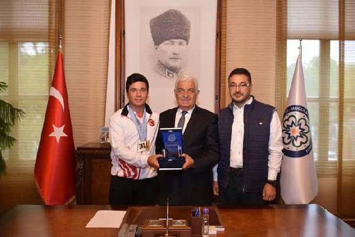 Muğlalı okçu Avrupa\'nın zirvesinde