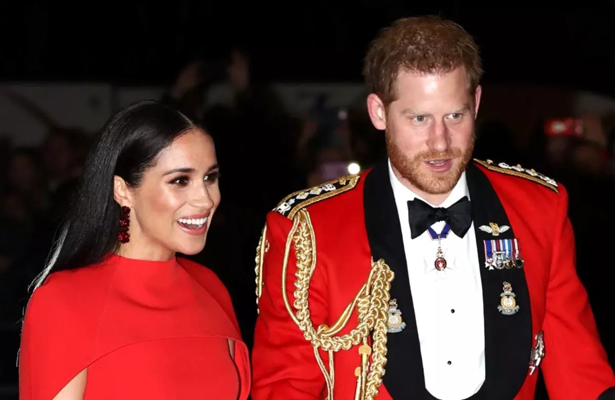 Prens Harry: \'Ailem beni ve Meghan\'ı görmezden geldi\'