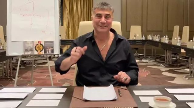 Sedat Peker, Süleyman Soylu'nun canlı yayındaki sözlerine Twitter'dan yanıt verdi Sedat Peker, Süleyman Soylu'nun canlı yayındaki sözlerine Twitter'dan yanıt verdi