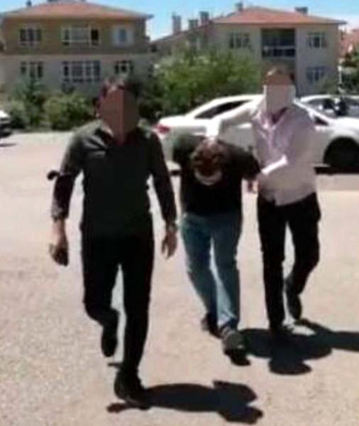 FETÖ\'nün "emniyet mahrem yapılanması"nda yer alan firari şüpheli Ankara\'da yakalandı