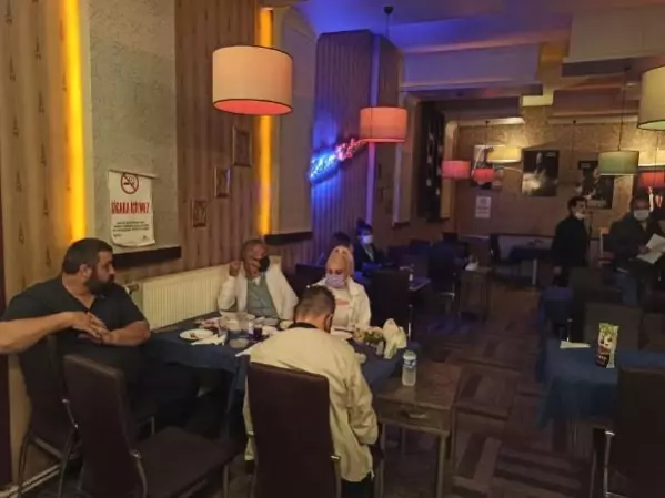 Ankara'daki eğlence kulüplerine gece baskını