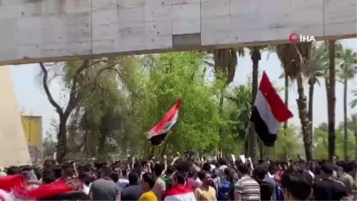 Bağdat\'ta sivil aktivistleri hedef alan suikastlar protesto edildi