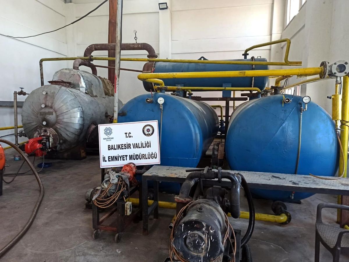 Balıkesir\'de kaçak akaryakıt operasyonu