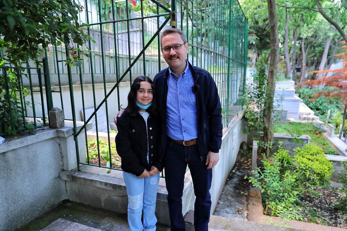 Başkan Kartoğlu, Necip Fazıl Kısakürek\'i kabri başında andı