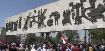 Irak'ta hükümete karşı protestolar devam ediyor