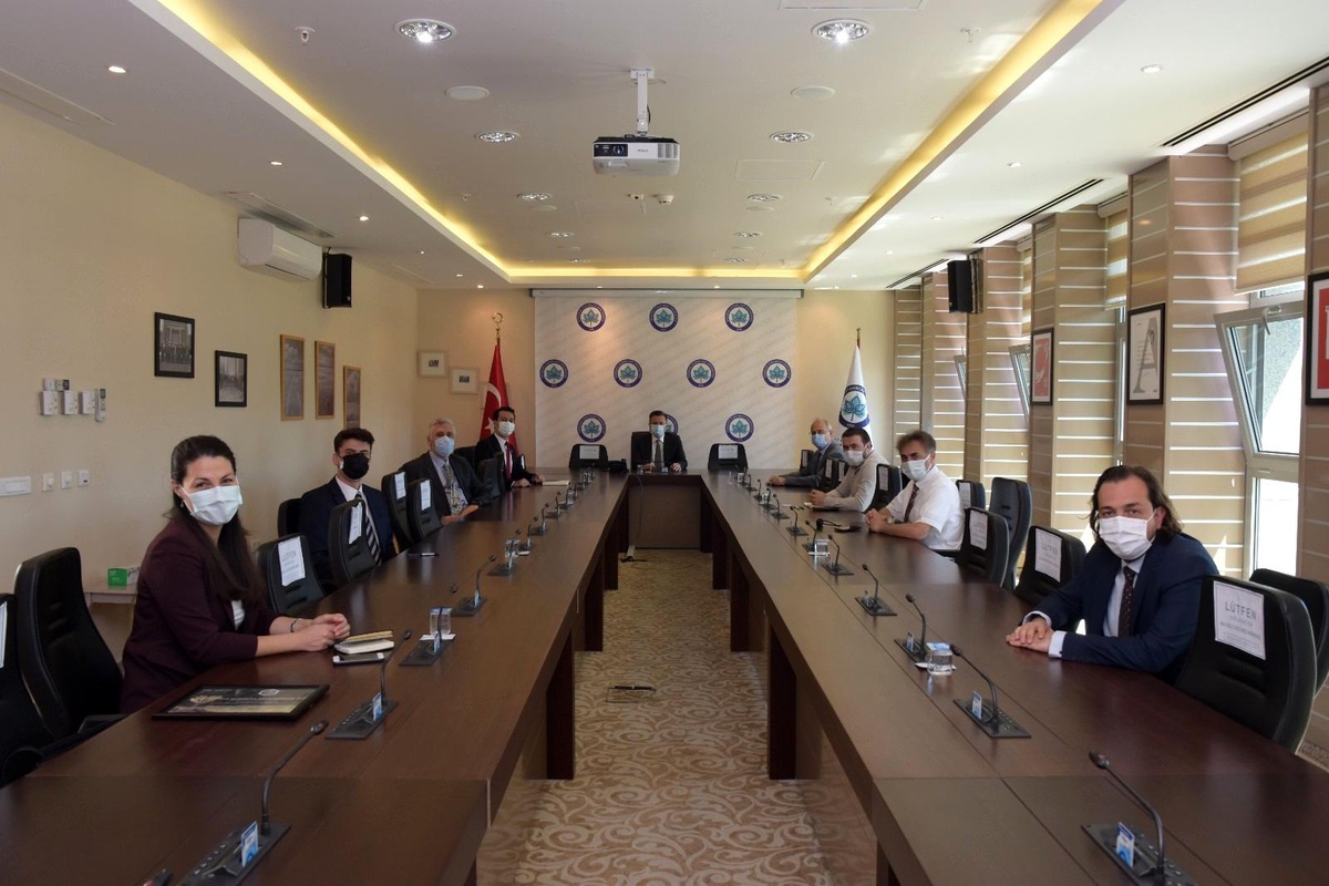 İTÜ Mezunlar Derneği\'nden Rektör Prof. Dr. Kemal Şenocak\'a ziyareti