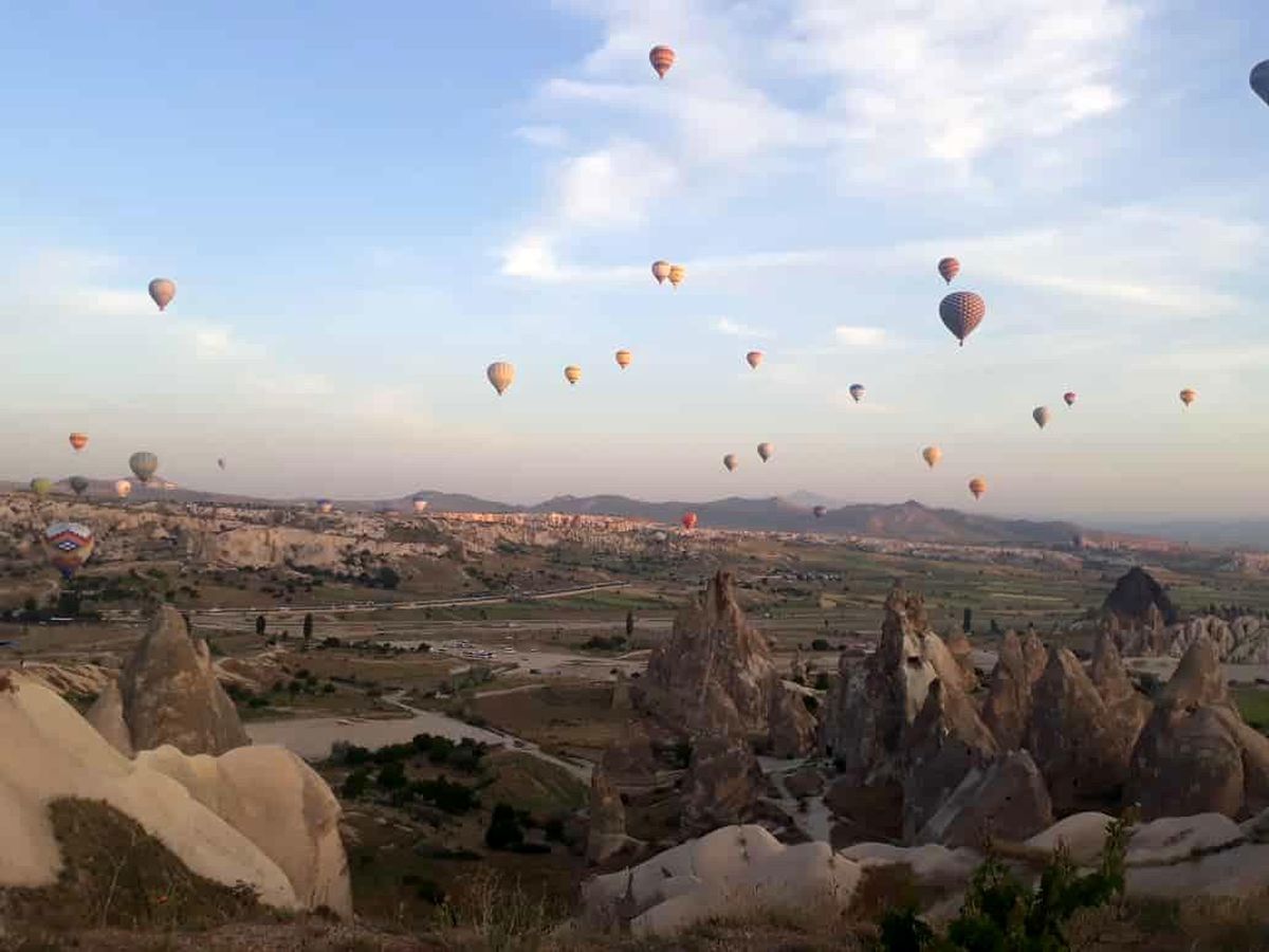 Kapadokya\'da balonlar 6 günün ardından yeniden havalandı