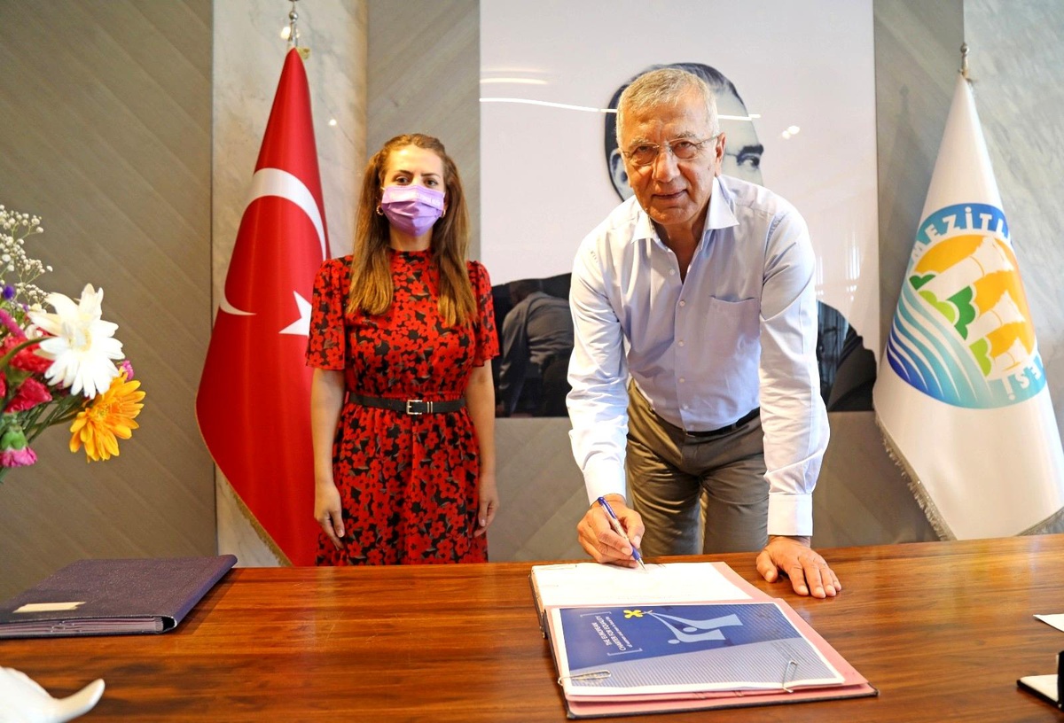 Mezitli Belediyesi, \'Avrupa Yerel Yaşamda Kadın-Erkek Eşitliği Şartı\'nı imzaladı