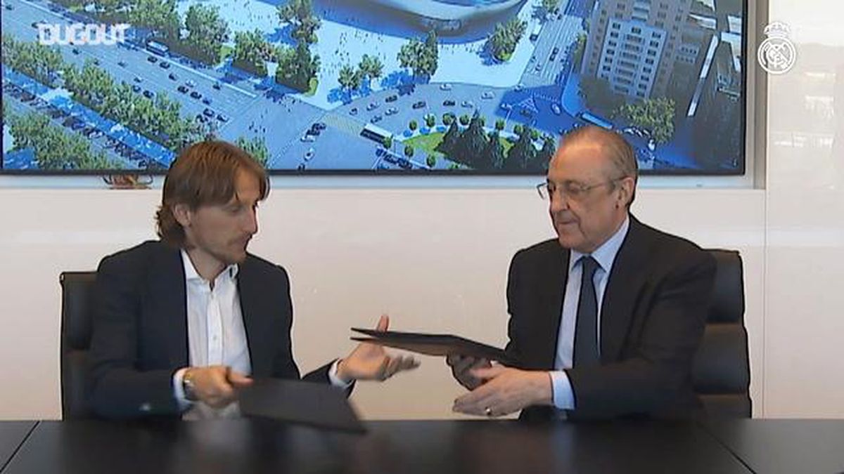 Real Madrid, Luka Modric\'in Sözleşmesini 2022\'ye Kadar Uzattı