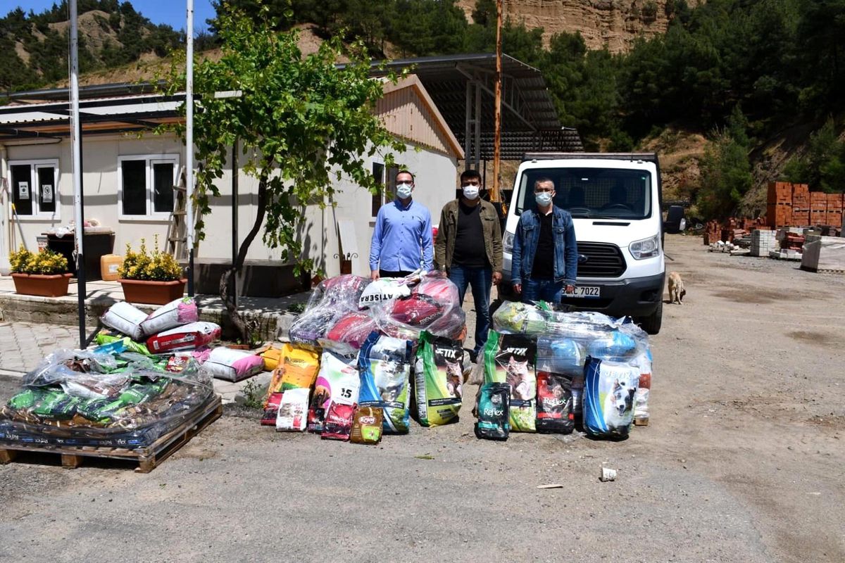 Salihli OSB\'deki firmalardan can dostlara mama desteği