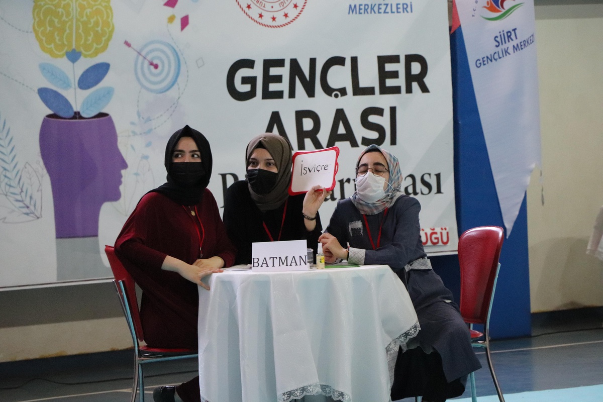 Siirt\'te gençler arası bilgi yarışması düzenlendi