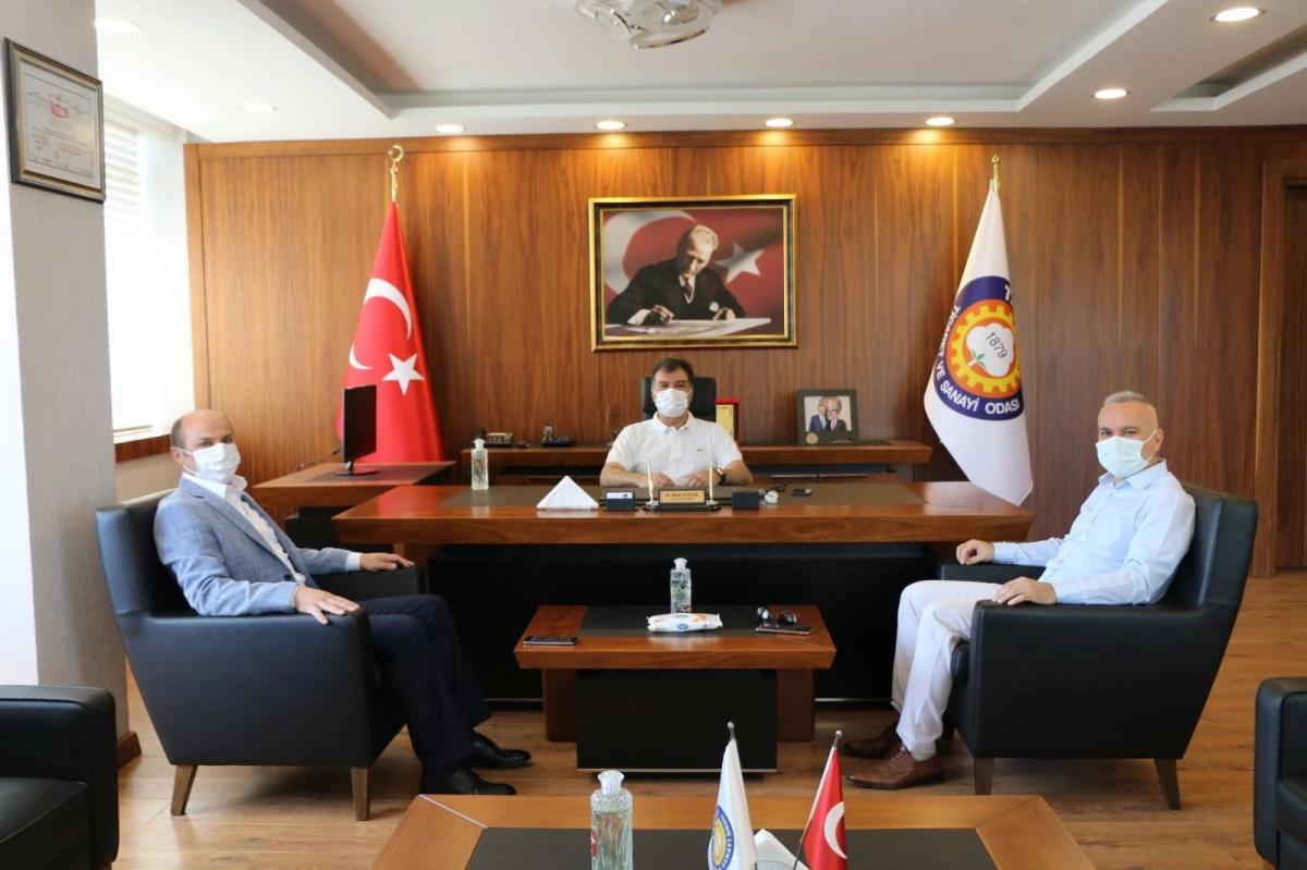 Tarsus Milli Eğitim Müdürü Metin, TSO Başkanı Koçak\'ı ziyaret etti