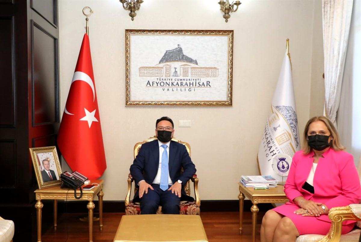Vali Çiçek: "Türkiye ve Kosova arasındaki tarihi bağlar her alanda daha da güçlenecek"