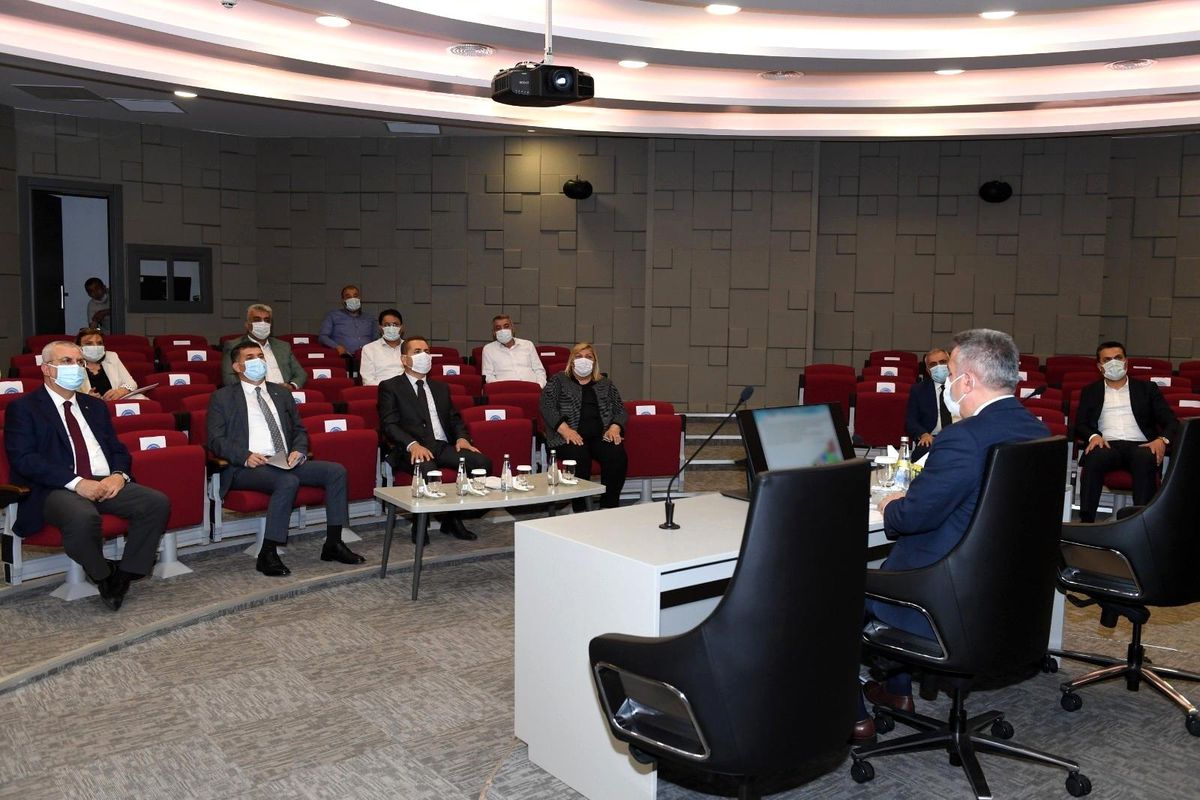 Vali Elban: "Ceyhan OSB\'yi tamamlamak için çaba sarfediyoruz"