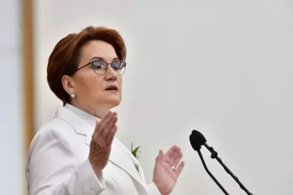 Akşener: Devlet itibarının ayaklar altına alınmasına izin verilemez Akşener: Devlet itibarının ayaklar altına alınmasına izin verilemez