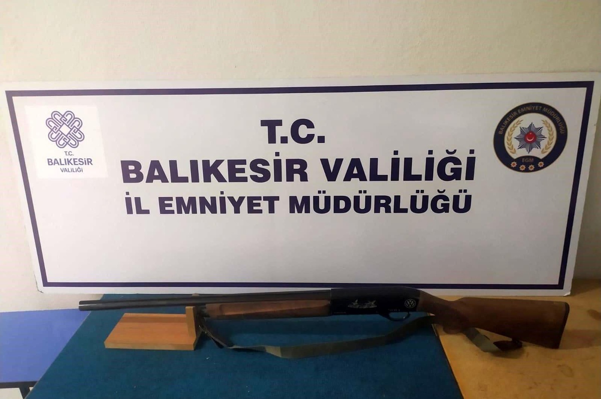 Balıkesir\'de polisten huzur operasyonu 35 gözaltı