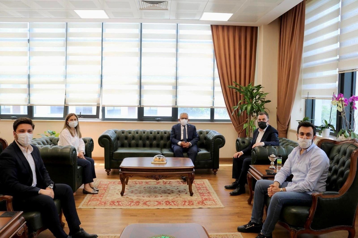 Başkan Büyükkılıç, Demokrasi Adası\'nda toplantıya katılacak