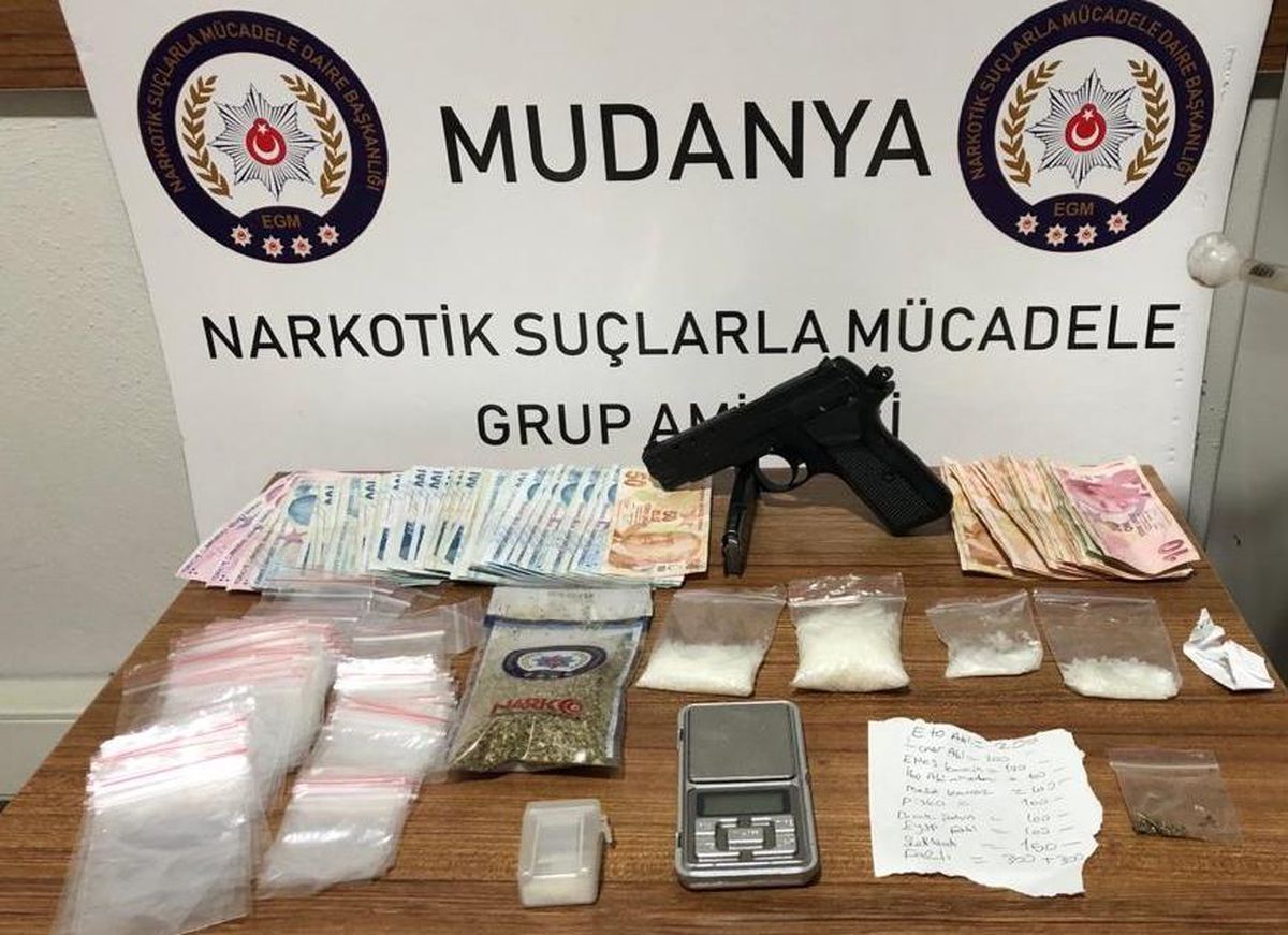 Bursa\'da uyuşturucu operasyonunda yakalanan 4 şüpheli tutuklandı