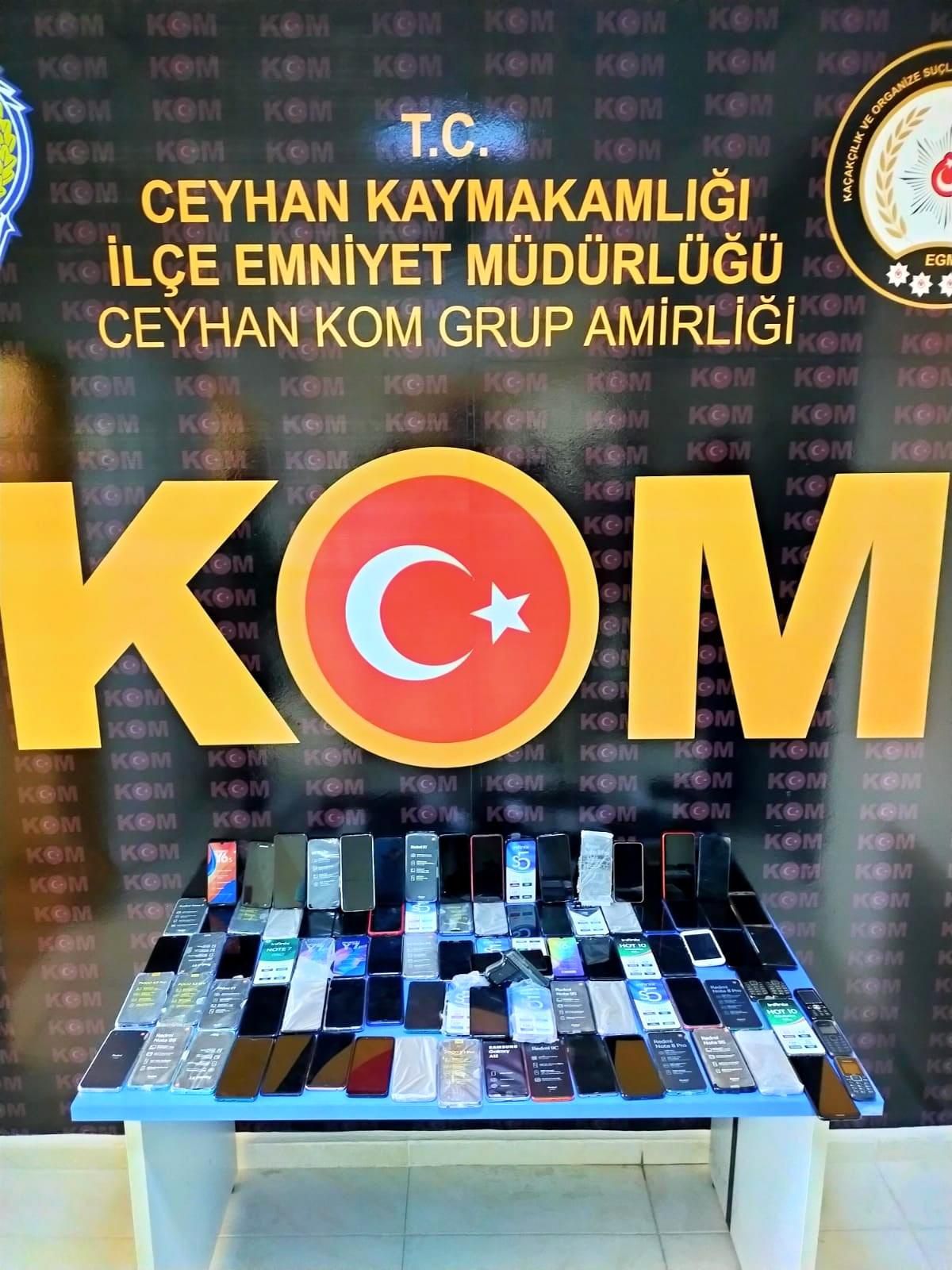 Ceyhan\'da 122 adet kaçak cep telefonu ele geçirildi