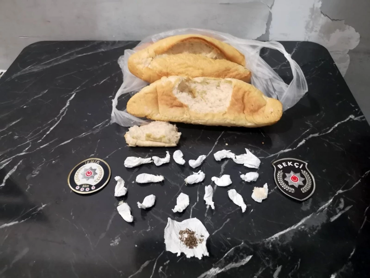 Ekmek arasına saklanmış uyuşturucu madde ele geçirildi