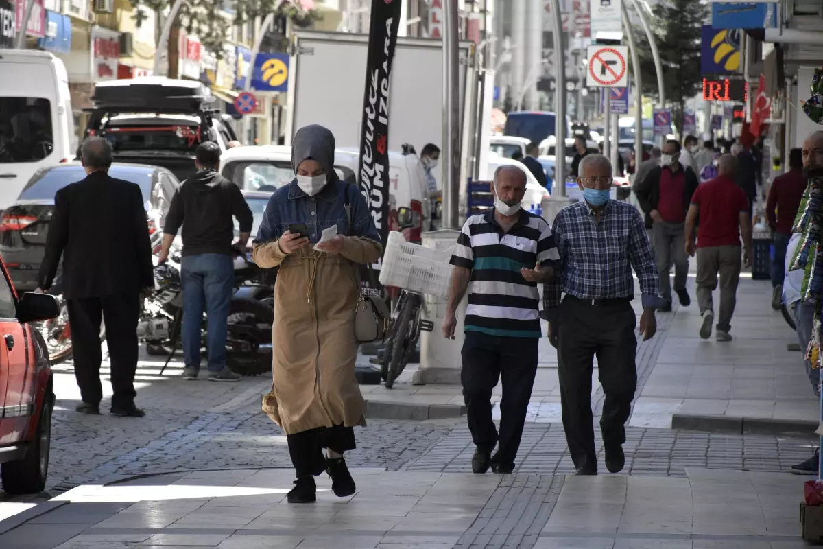 Gümüşhane\'de Kovid-19 vaka artışının, gurbetçiler ve bayram ziyaretlerinden kaynaklandığı değerlendiriliyor