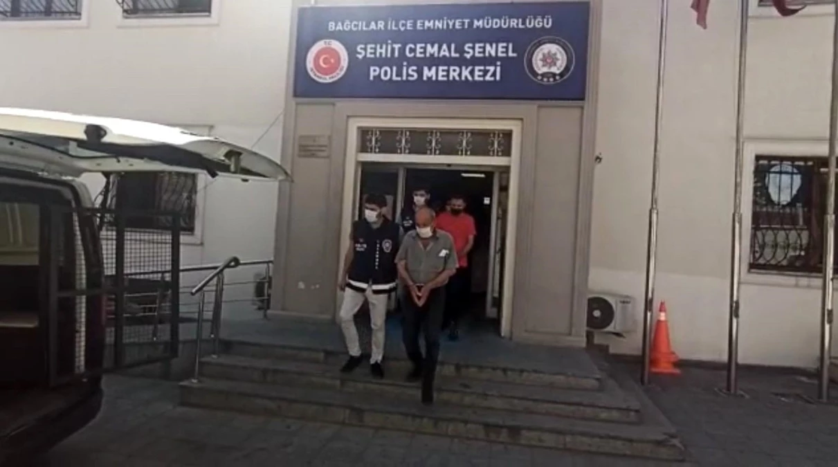 Son dakika haber: İstanbul\'da dev "bonzai" operasyonu: Stepne lastikte ele geçirildi