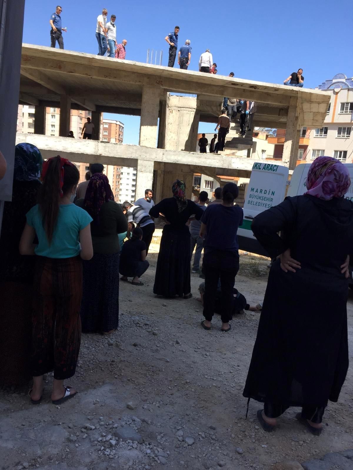 Mardin\'de inşaattan düşen işçi hayatını kaybetti