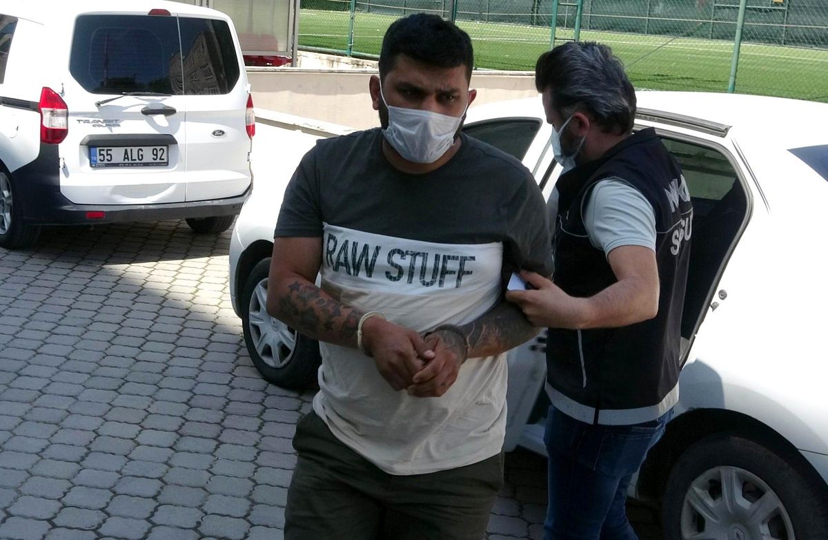 Samsun\'da 7 bin 252 adet uyuşturucu hapla yakalanan 4 kişi adliyeye sevk edildi