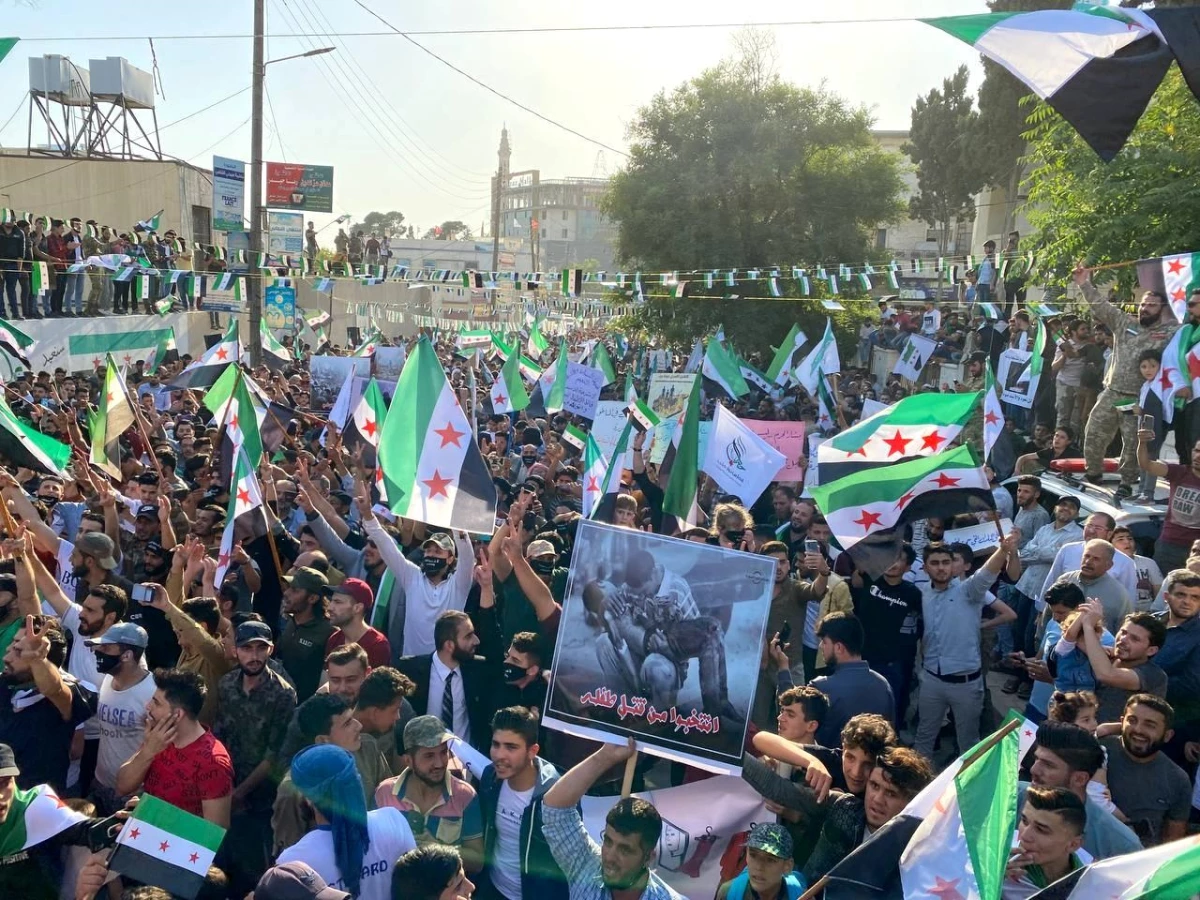 Suriye\'de Esad ve seçimler protesto edildi