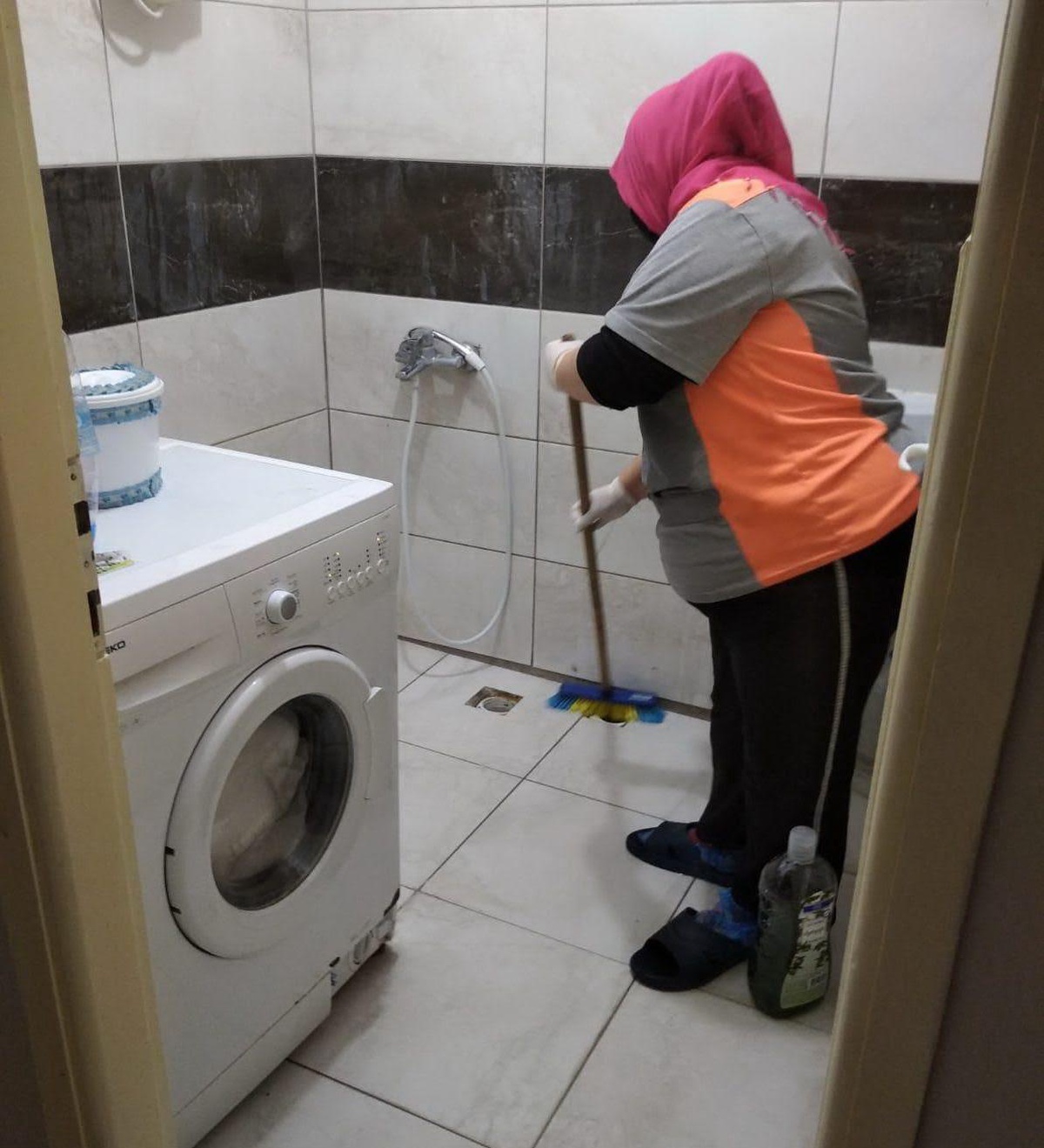 Akhisar\'da evde bakım ve temizlik hizmeti gönülleri fethediyor