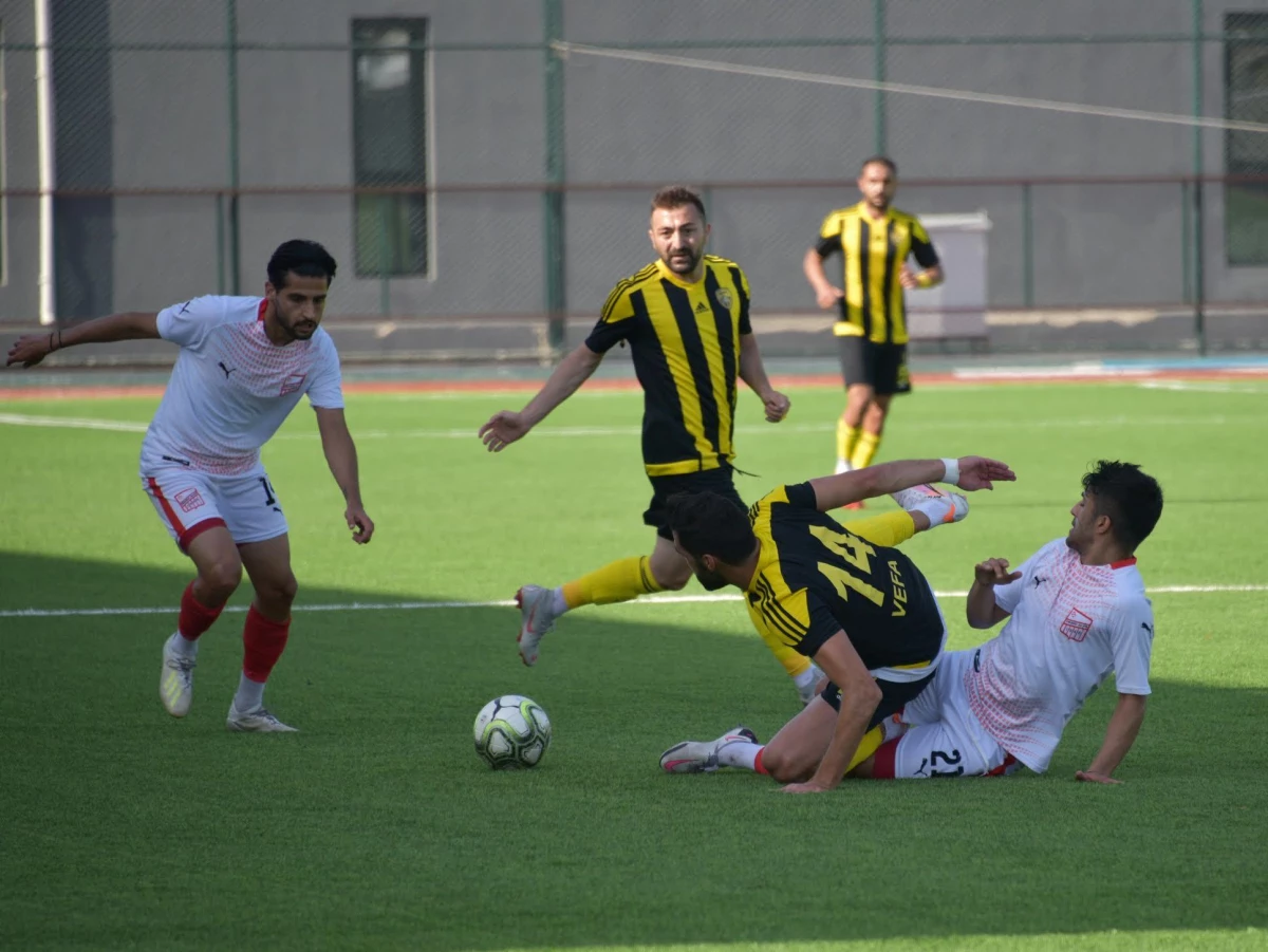 Aliağaspor FK, hazırlık maçında rahat kazandı