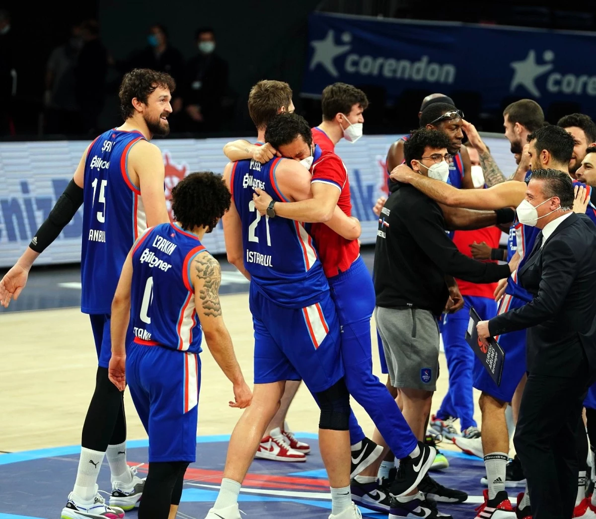 Anadolu Efes final için CSKA Moskova ile karşılaşacak