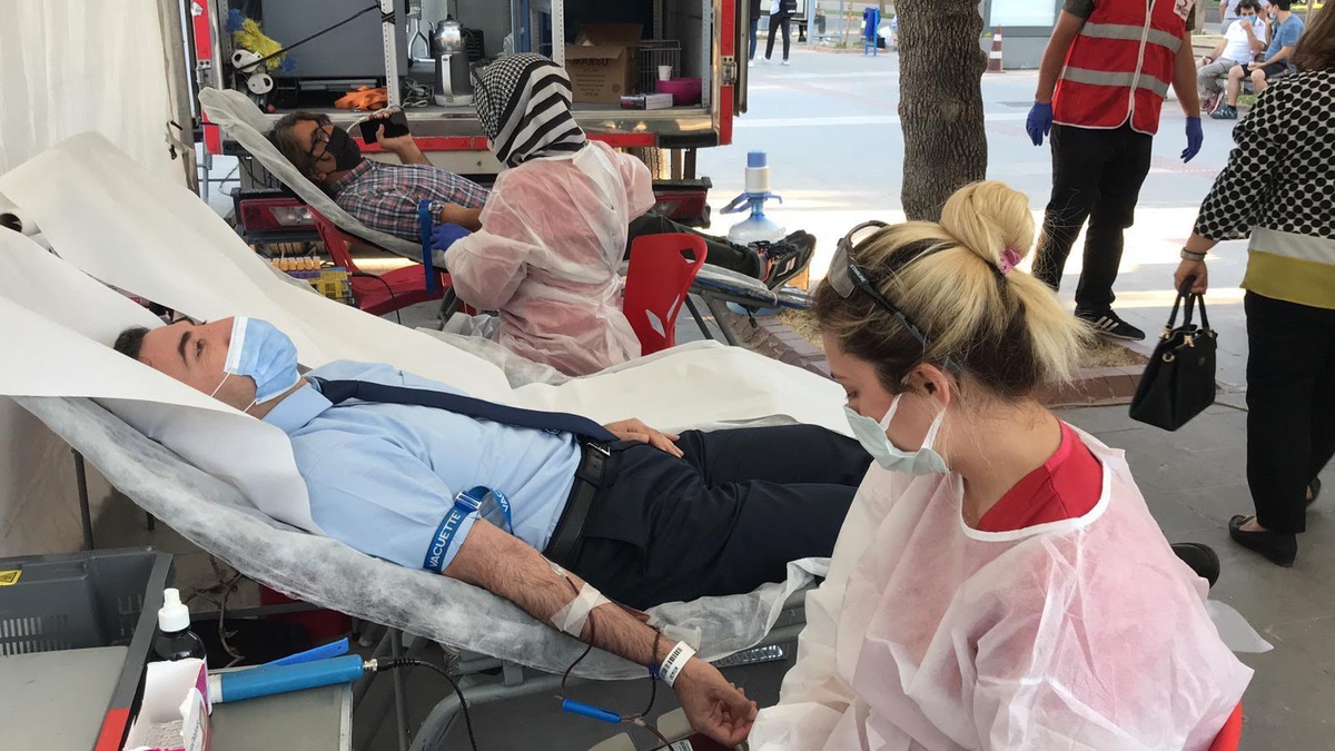 Batman Üniversitesi\'nden Kızılay Kan Bağışı kampanyasına destek