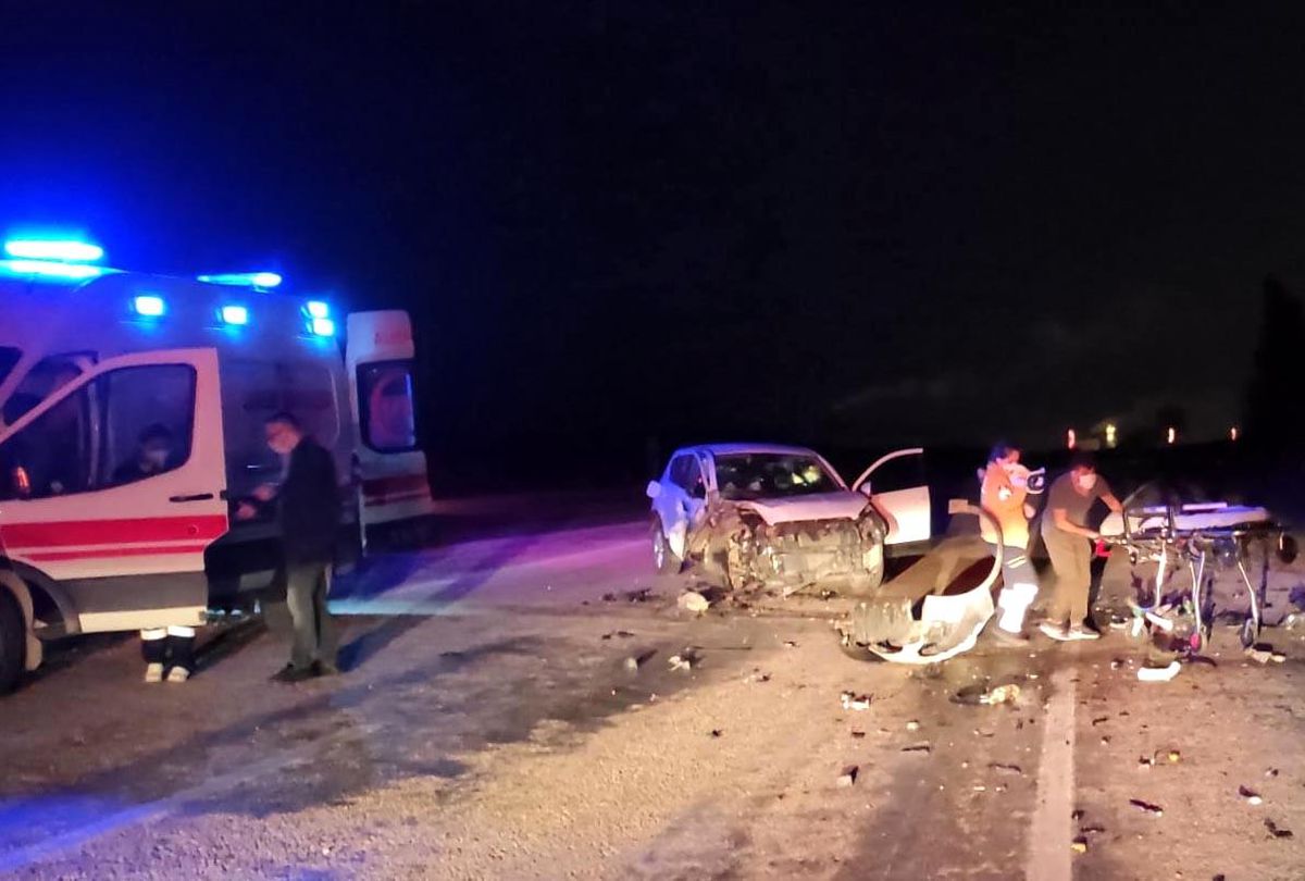 Son dakika haberi | Erdek-Bandırma yolunda kaza: 3 yaralı