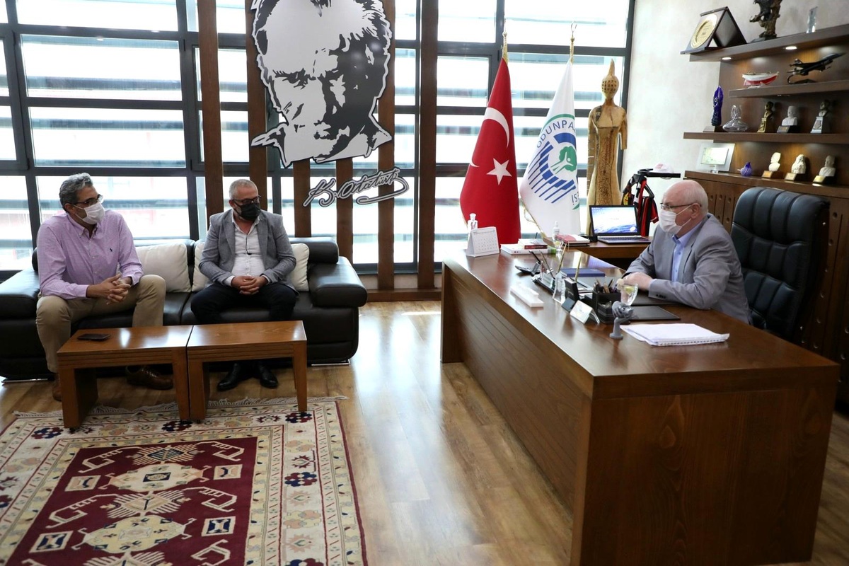 Filistin Yardımlaşma ve Destekleme Derneği\'nden Başkan Kurt\'a teşekkür ziyareti