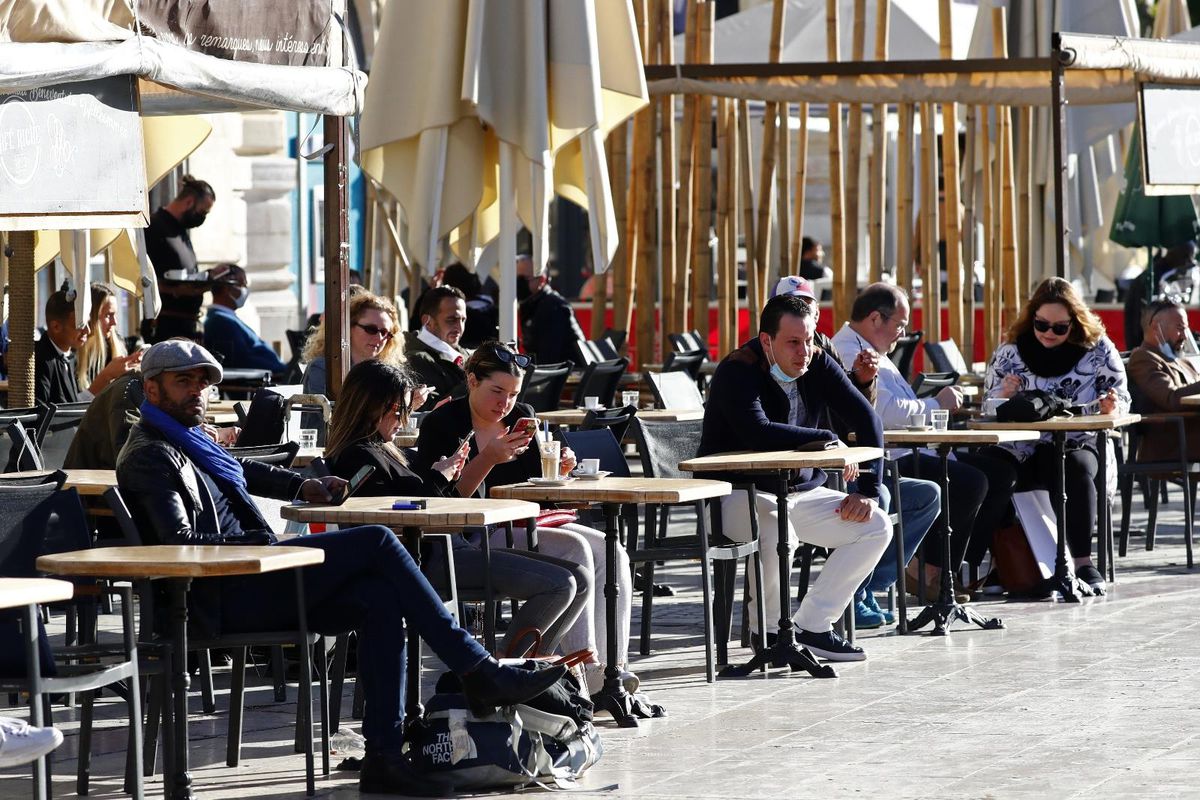 Fransa\'da son 24 saatte 13 bin 933 yeni vaka