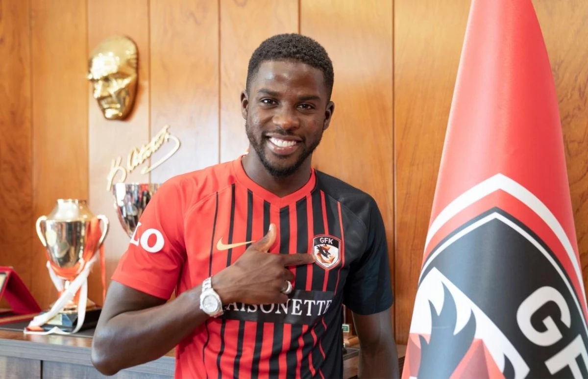 Gaziantep FK, Djilobodji ile 3 yıllık sözleşme uzattı