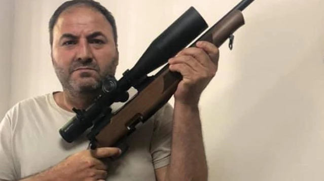 Din Kültürü öğretmeni, İçişleri Bakanı Soylu'ya silahlı fotoğrafıyla destek oldu, sosyal medyada gündem oldu