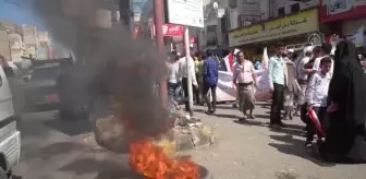 Kamu hizmetlerinin yetersizliği ve hayat pahalılığı protesto edildi