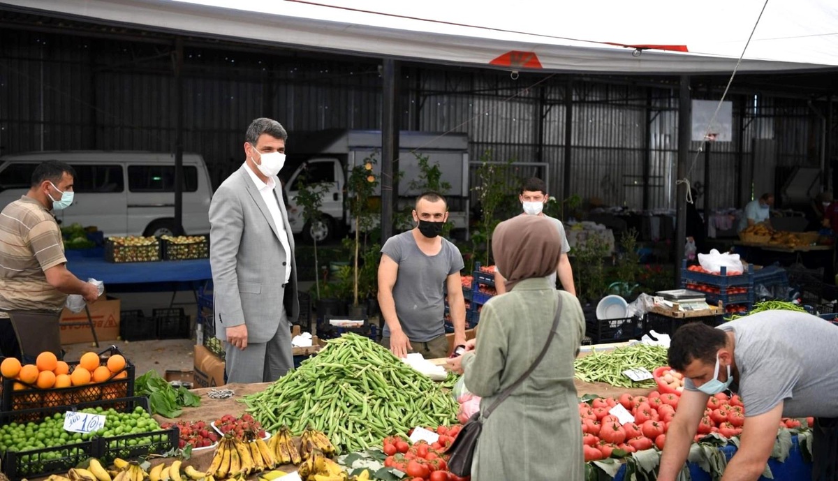 Kocaman\'dan pazar esnafına pandemi uyarısı