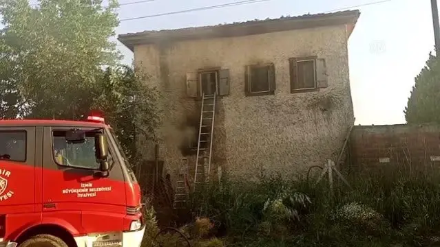 Son dakika gündem: Ödemiş'te müstakil evde çıkan yangın söndürüldü