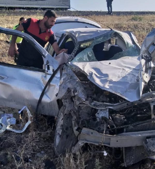 Son dakika haber | Otomobil şarampole devrildi; 8 aylık bebek öldü, 5 kişi yaralandı
