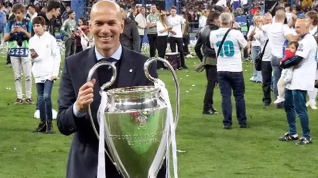 Real Madrid, kupalara ambargo koyan Zidane ile yollarını ayırdı Real Madrid, kupalara ambargo koyan Zidane ile yollarını ayırdı