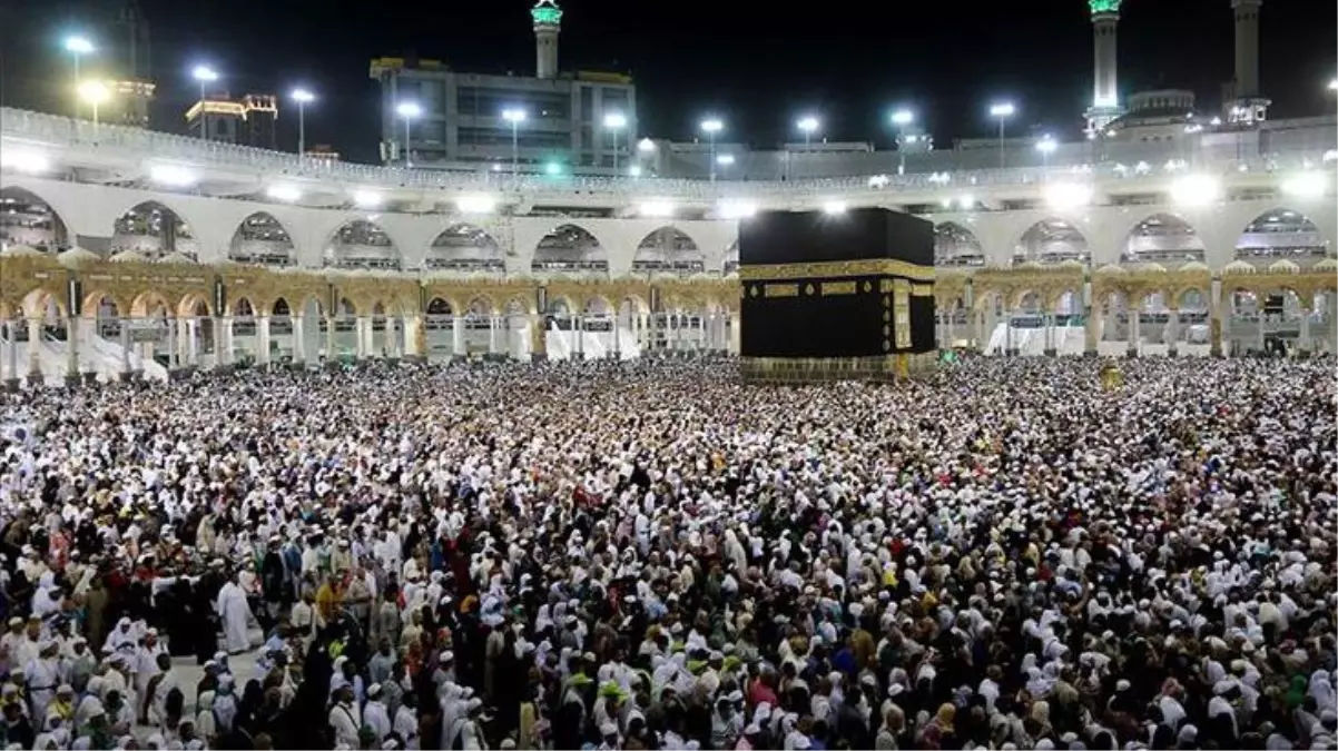 Olay yaratacak iddia: Türkiye\'de Çin aşısı yaptıranlar Hacca gidemeyecek