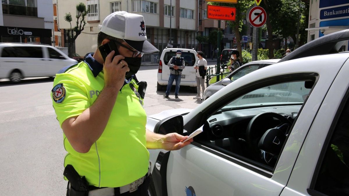 Türkiye genelinde "Huzurlu Sokaklar ve Terör Suçları Uygulaması" yapıldı
